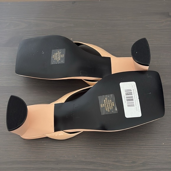 Marc Fisher Cadence Heeled Square Toe Sandal Thong Patent Leather Beige 8.5 - Picture 11 of 13